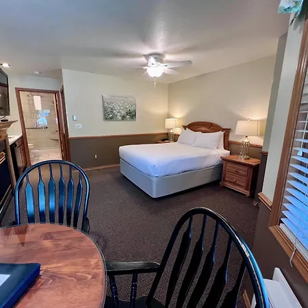 Bay Breeze Resort Ephraim Exterior photo
