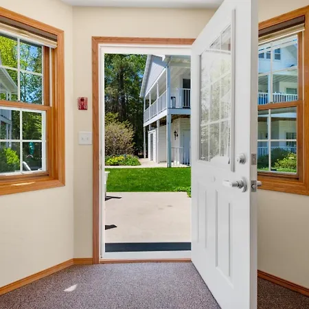 Bay Breeze Resort Ephraim Exterior photo