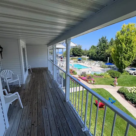 Bay Breeze Resort Ephraim Exterior photo