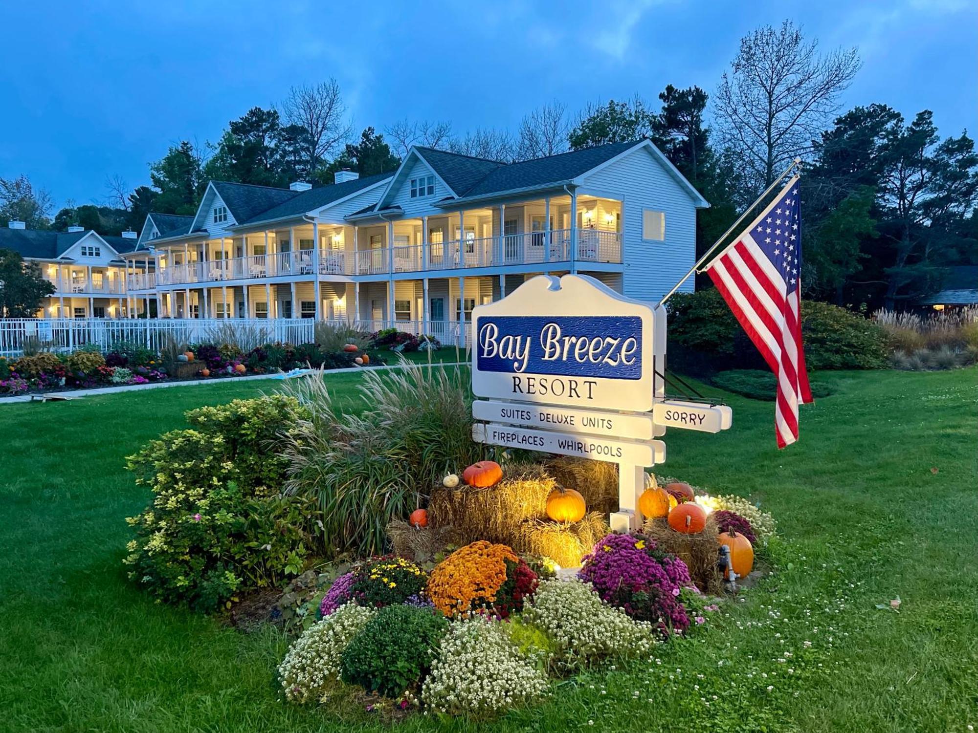 Bay Breeze Hotel Ephraim