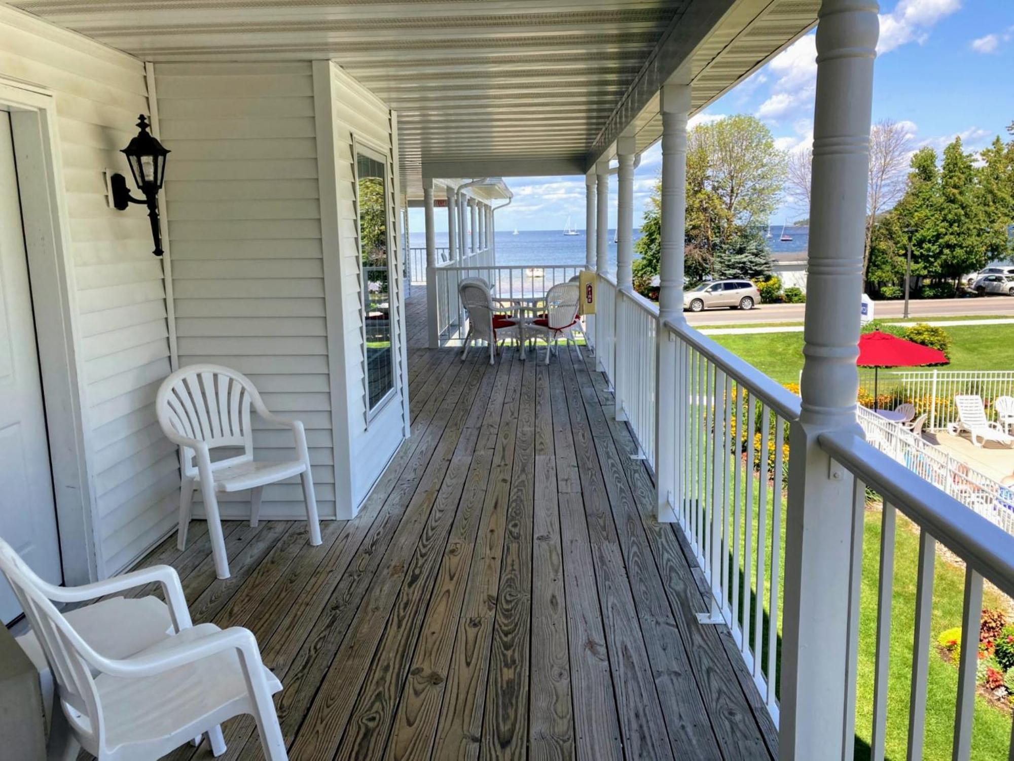 Bay Breeze Hotel
